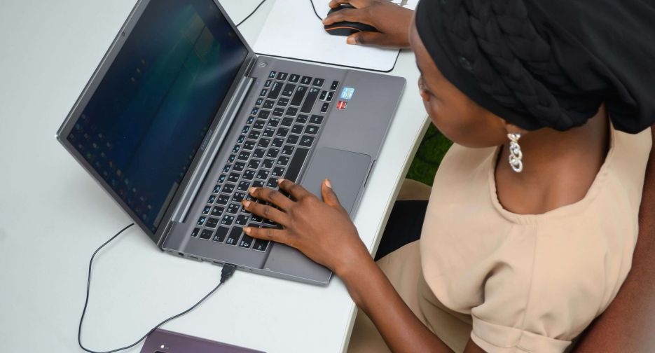 adeniji-abdullahi-a-rH5kewe_3IE-unsplash (1)